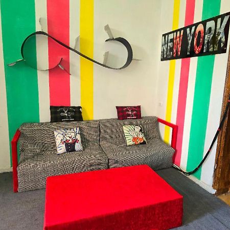 Colors Hostel Тбилиси Экстерьер фото