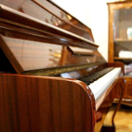 Colors Hostel Тбилиси Экстерьер фото