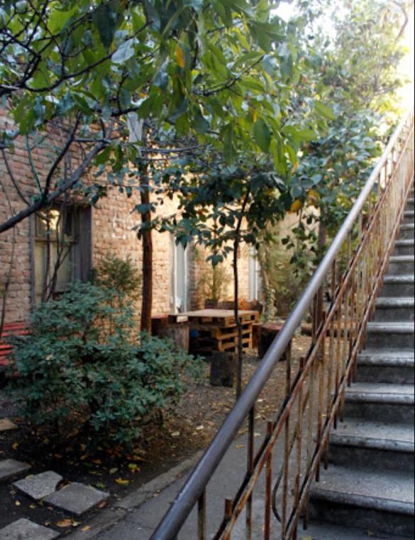 Colors Hostel Тбилиси Экстерьер фото