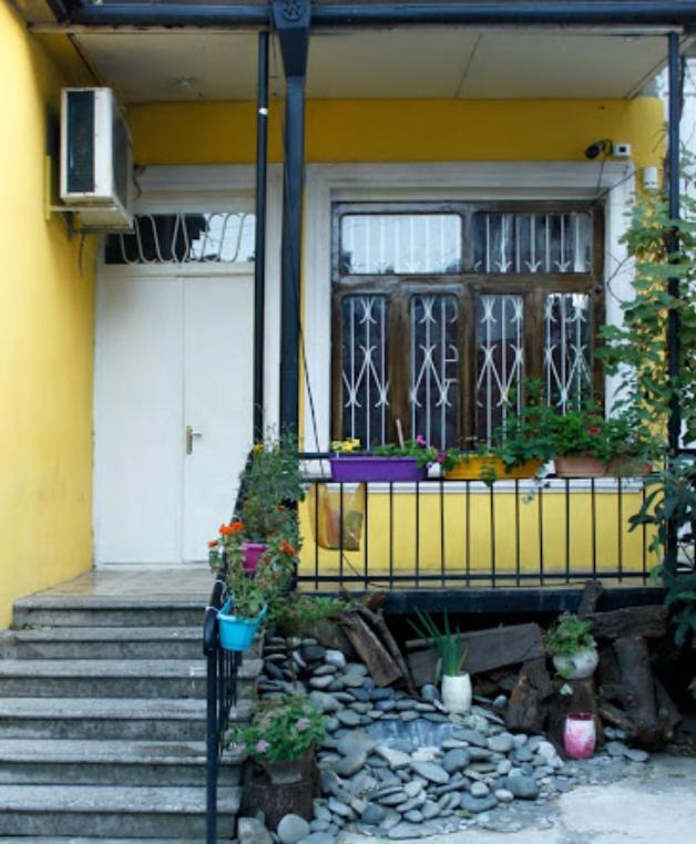 Colors Hostel Тбилиси Экстерьер фото