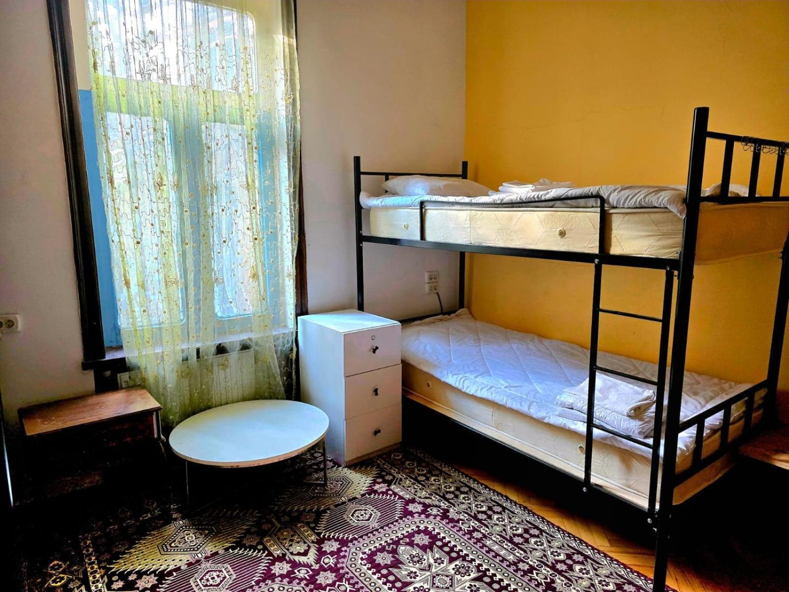 Colors Hostel Тбилиси Экстерьер фото