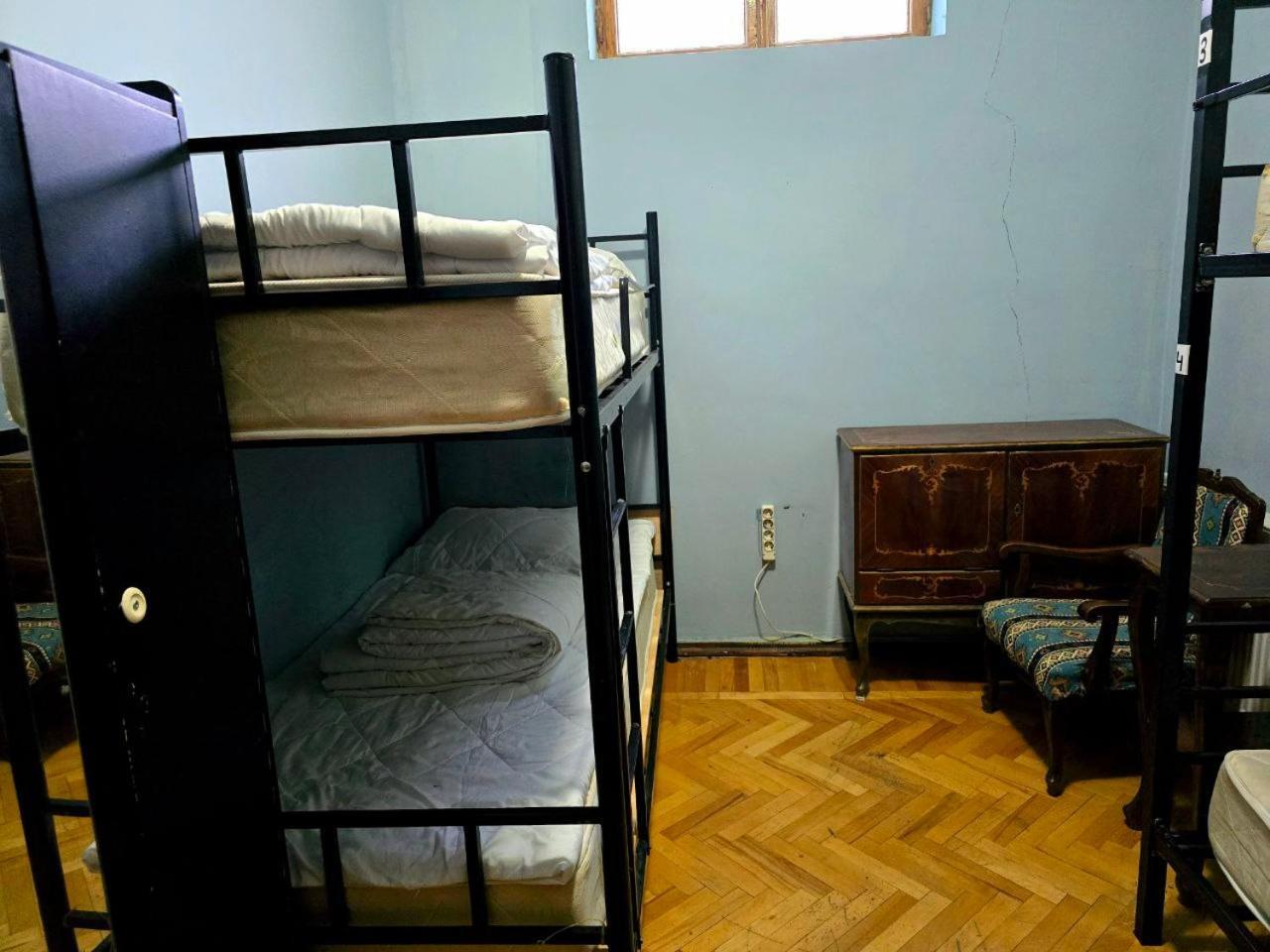 Colors Hostel Тбилиси Экстерьер фото