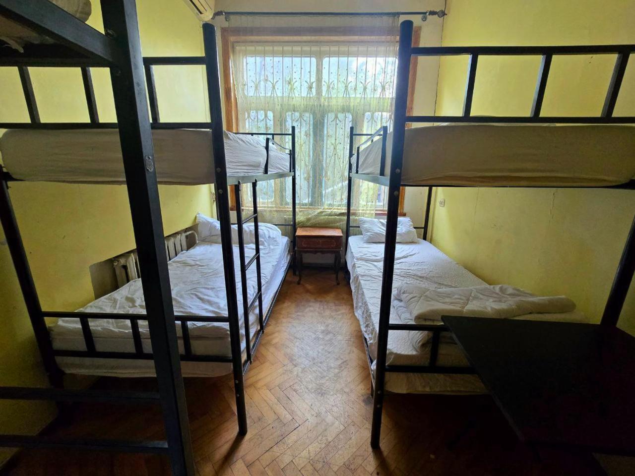 Colors Hostel Тбилиси Экстерьер фото