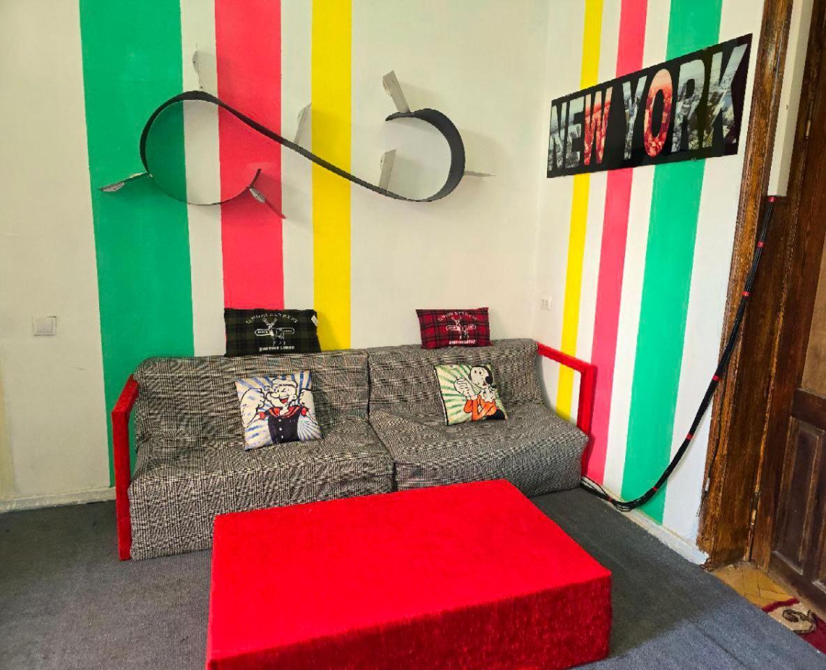 Colors Hostel Тбилиси Экстерьер фото