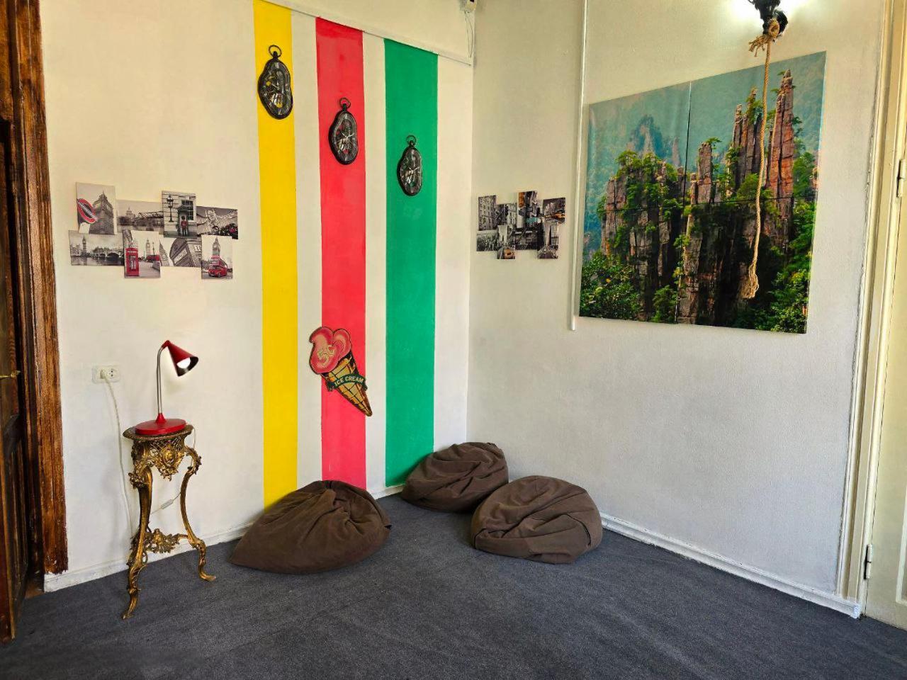 Colors Hostel Тбилиси Экстерьер фото