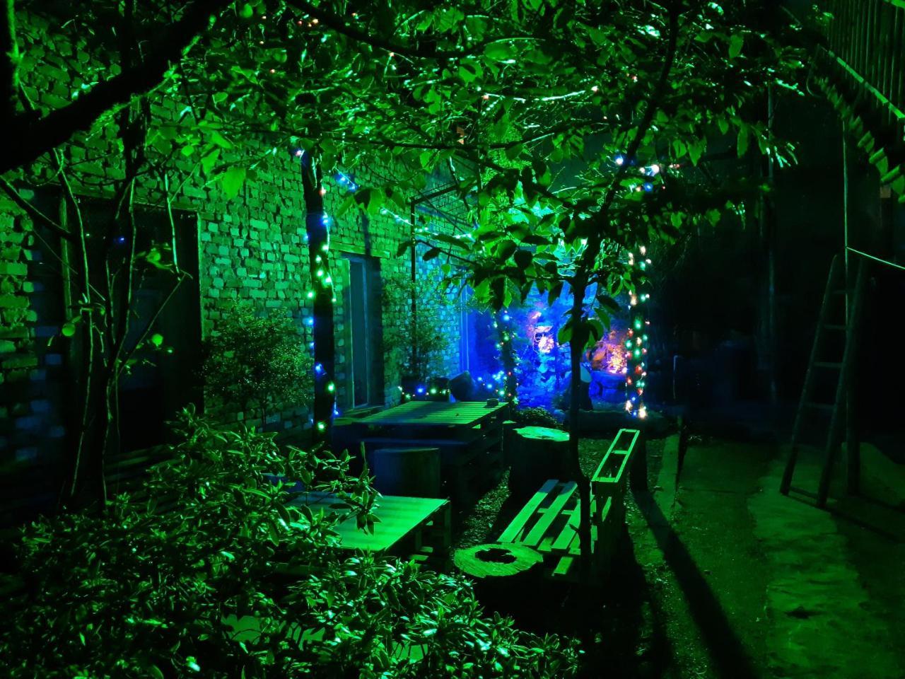 Colors Hostel Тбилиси Экстерьер фото