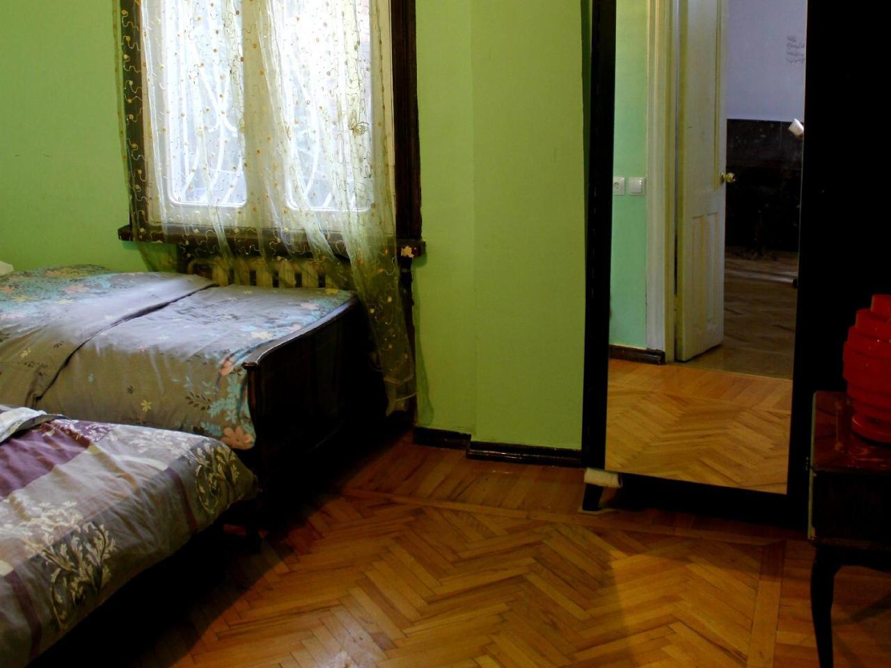Colors Hostel Тбилиси Экстерьер фото
